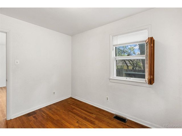 1527 W Cheyenne Rd, Colorado Springs, CO 80906