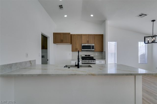 3013 Robincrest Court, North Las Vegas, NV 89031