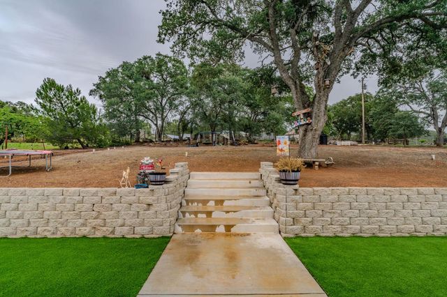 5851 Baldwin St, Valley Springs, CA 95252