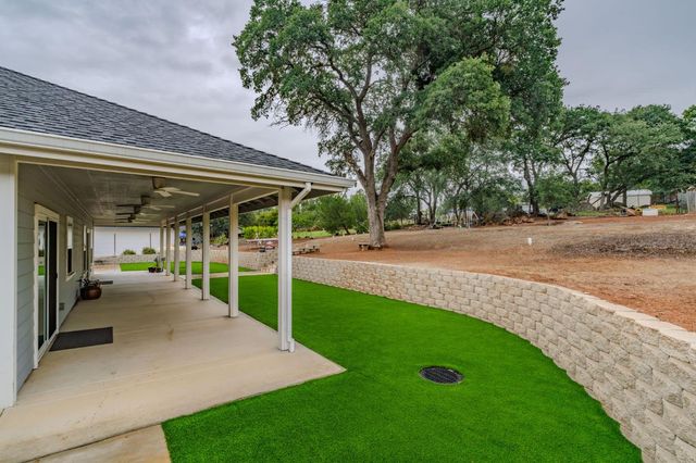 5851 Baldwin St, Valley Springs, CA 95252