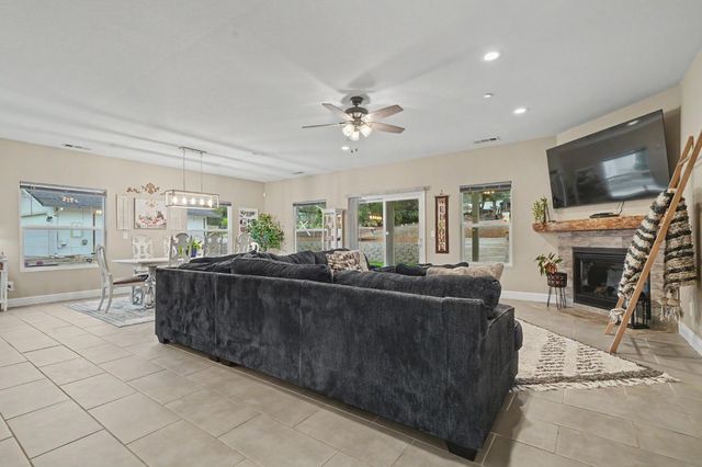 5851 Baldwin St, Valley Springs, CA 95252