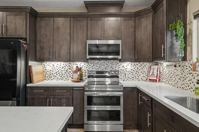 5851 Baldwin St, Valley Springs, CA 95252