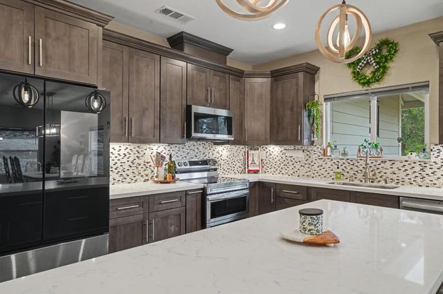 5851 Baldwin St, Valley Springs, CA 95252