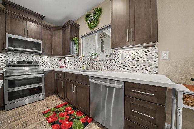 5851 Baldwin St, Valley Springs, CA 95252