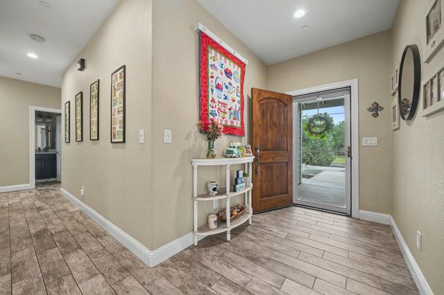 5851 Baldwin St, Valley Springs, CA 95252