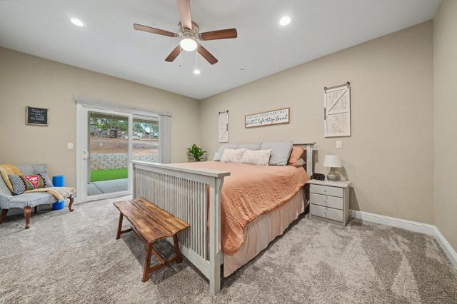5851 Baldwin St, Valley Springs, CA 95252