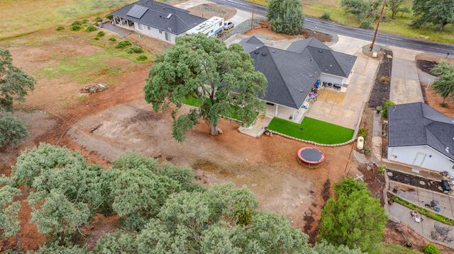 5851 Baldwin St, Valley Springs, CA 95252