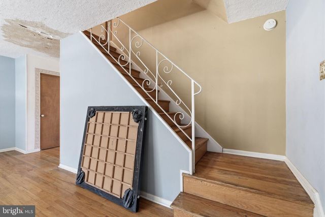 3549 CHALFONT DR, Philadelphia, PA 19154