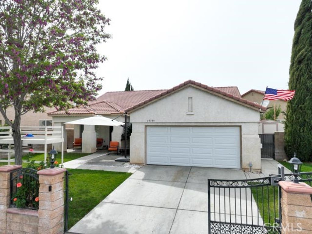 45759 Tiana Rose, Lancaster, CA 93536