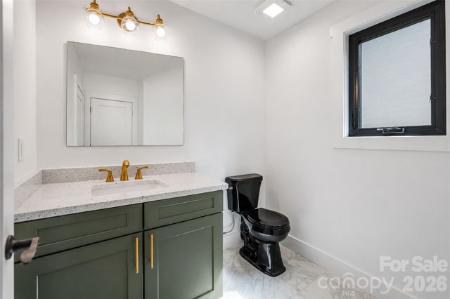 138 Shiloh Road, Asheville, NC 28803