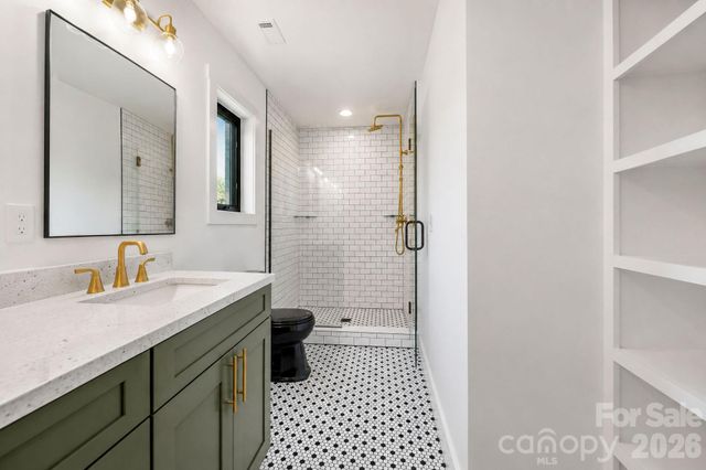 138 Shiloh Road, Asheville, NC 28803