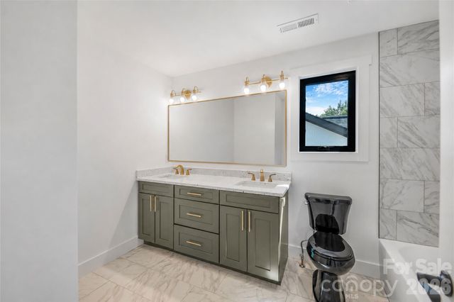 138 Shiloh Road, Asheville, NC 28803