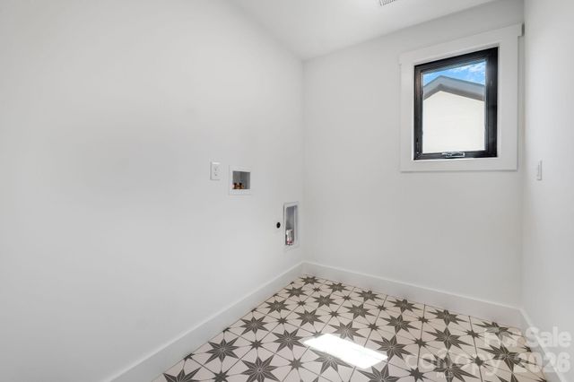 138 Shiloh Road, Asheville, NC 28803