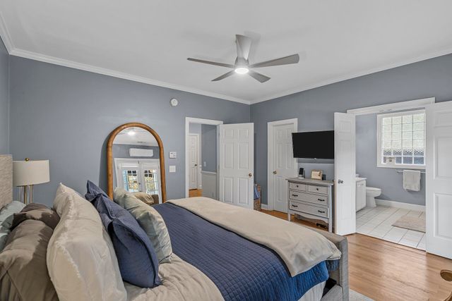 1125 Mathis Ferry Road, Mount Pleasant, SC 29464