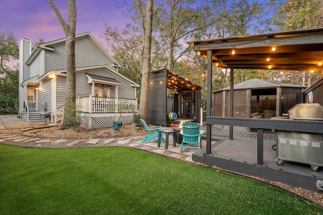 1125 Mathis Ferry Road, Mount Pleasant, SC 29464