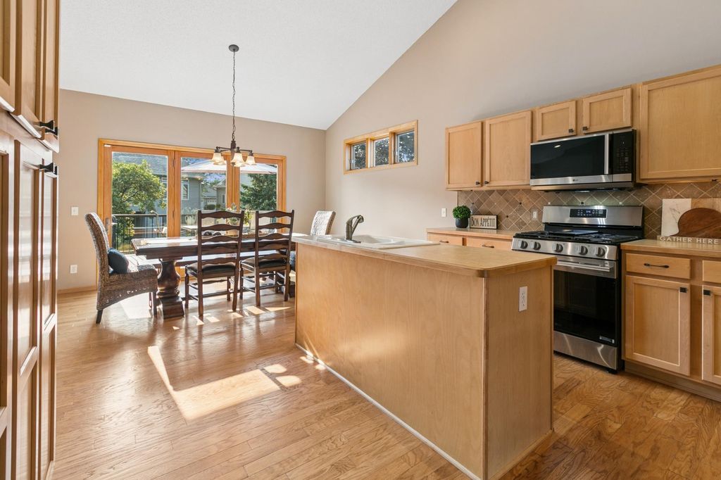 4737 Zane Avenue N, Crystal, MN 55429 — photo 4