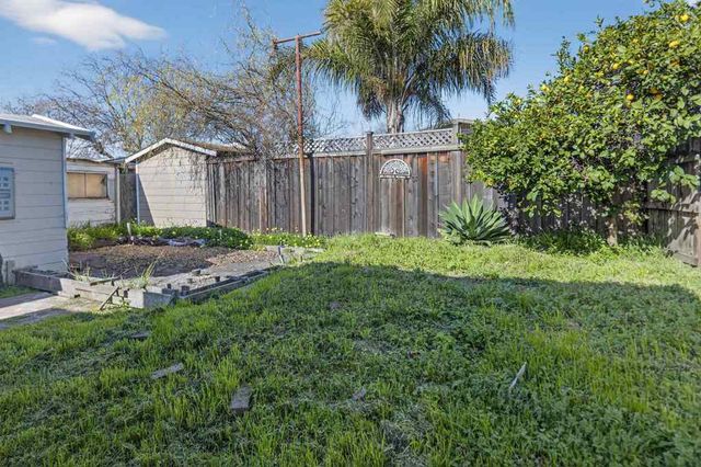 2407 2407 66Th Ave, Oakland, CA 94605