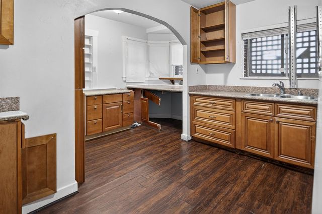 2407 2407 66Th Ave, Oakland, CA 94605