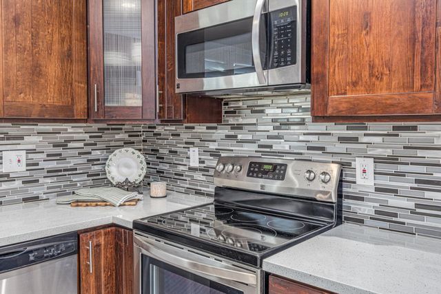 7845 Saybrook Dr, Citrus Heights, CA 95621