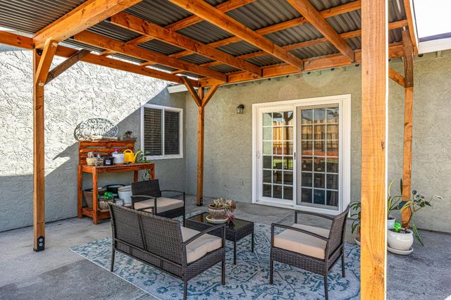 7845 Saybrook Dr, Citrus Heights, CA 95621