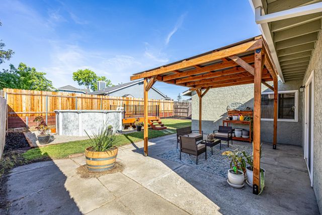 7845 Saybrook Dr, Citrus Heights, CA 95621