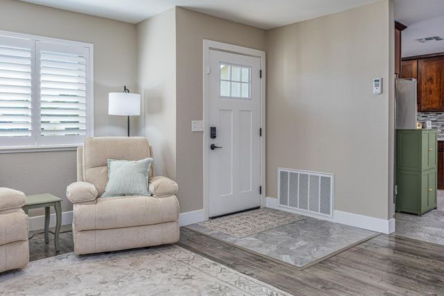 7845 Saybrook Dr, Citrus Heights, CA 95621