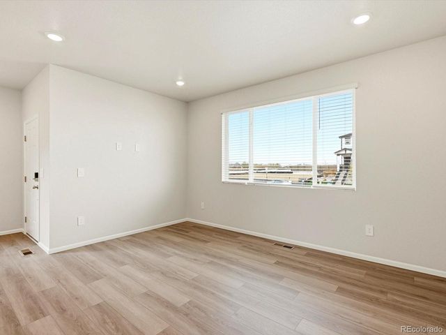 2232 E 164th Ave, Thornton, CO 80602