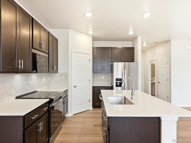 2232 E 164th Ave, Thornton, CO 80602