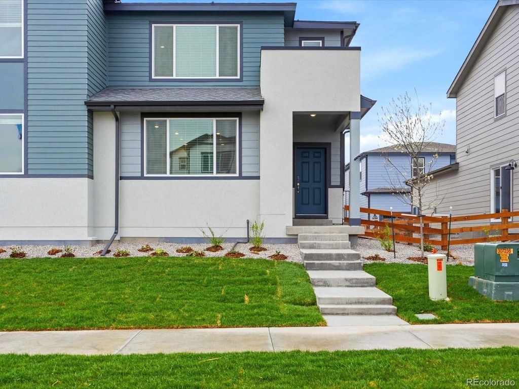 2232 E 164th Ave, Thornton, CO 80602