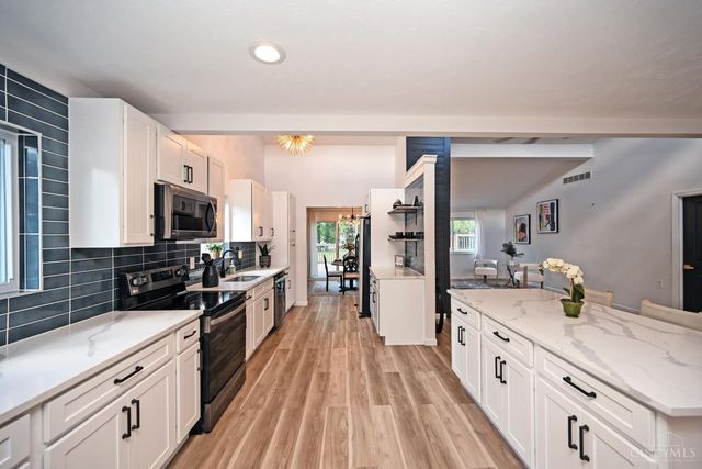 762 Wards Corner Road, Miami Twp, OH 45140