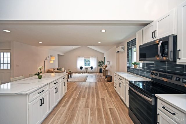 762 Wards Corner Road, Miami Twp, OH 45140