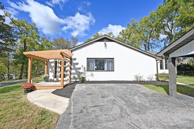 762 Wards Corner Road, Miami Twp, OH 45140