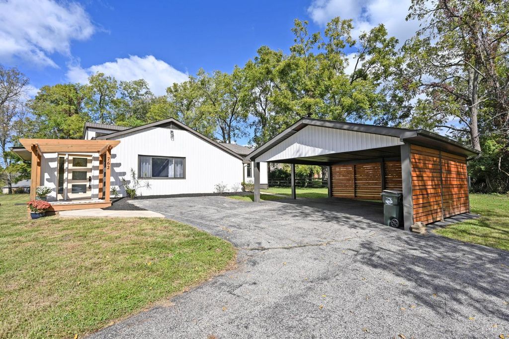 762 Wards Corner Road, Miami Twp, OH 45140