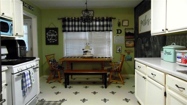 176 Landing Trail, Powder Springs, GA 30127