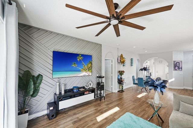 572 SW Indian Key Drive, Port St. Lucie, Port St Lucie, FL 34986