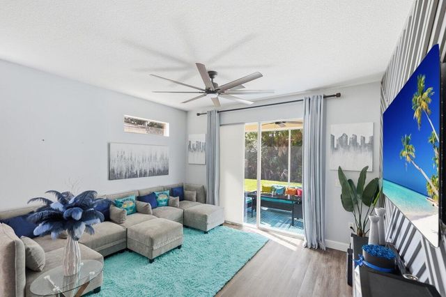 572 SW Indian Key Drive, Port St. Lucie, Port St Lucie, FL 34986