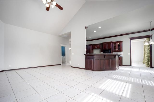 2101 Blue Gramma Drive, Edmond, OK 73034