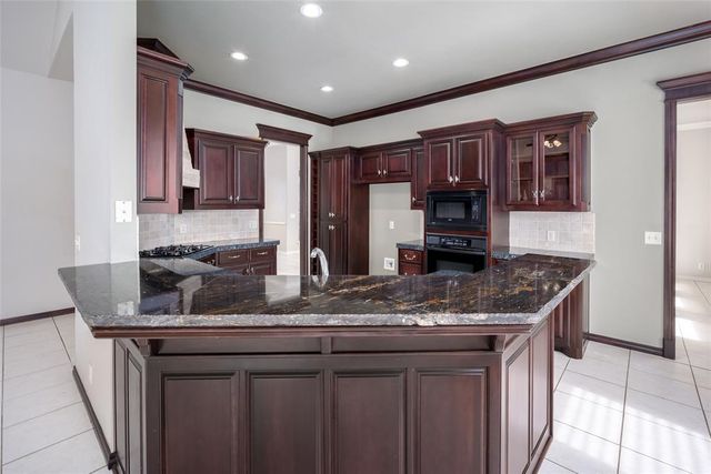 2101 Blue Gramma Drive, Edmond, OK 73034