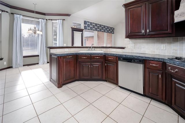 2101 Blue Gramma Drive, Edmond, OK 73034