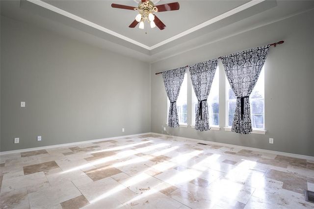 2101 Blue Gramma Drive, Edmond, OK 73034