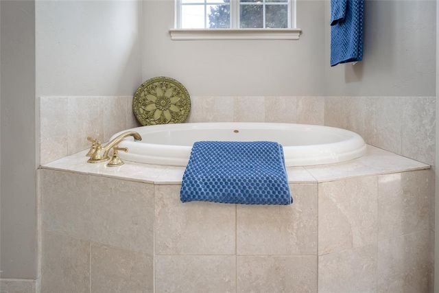 2101 Blue Gramma Drive, Edmond, OK 73034