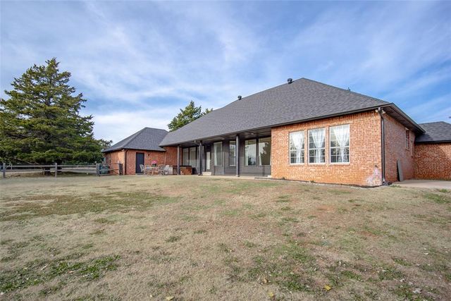 2101 Blue Gramma Drive, Edmond, OK 73034