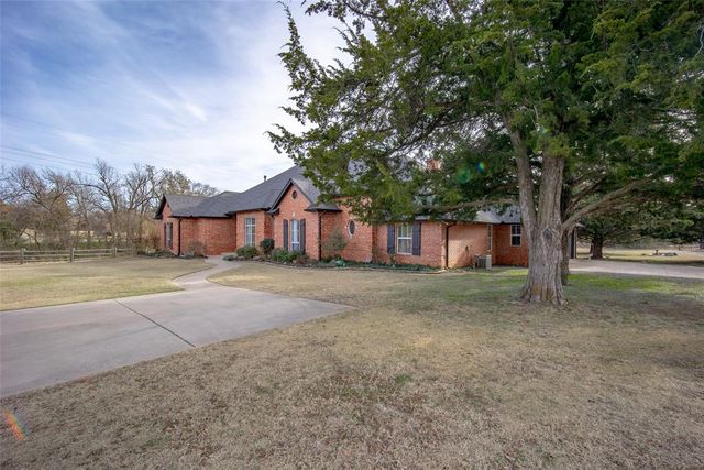 2101 Blue Gramma Drive, Edmond, OK 73034