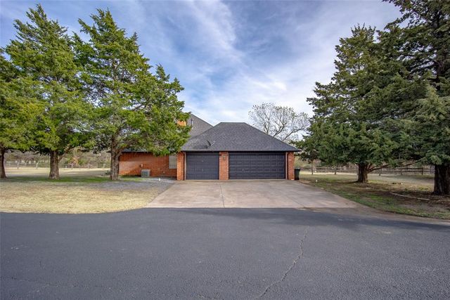 2101 Blue Gramma Drive, Edmond, OK 73034
