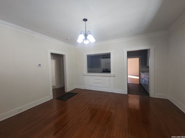 1138 W Magnolia Ave, San Antonio, TX 78201