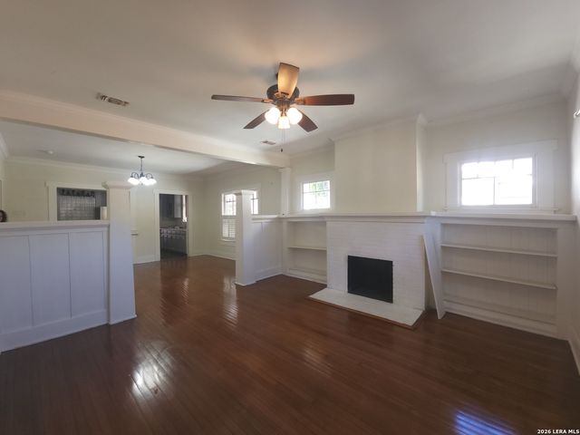 1138 W Magnolia Ave, San Antonio, TX 78201