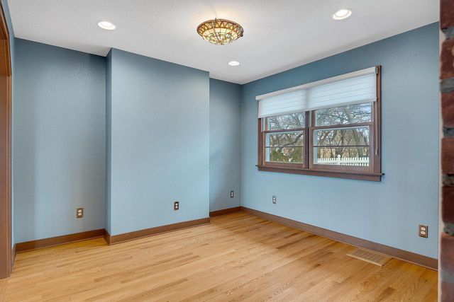 203 3rd AVENUE S, Onalaska, WI 54650