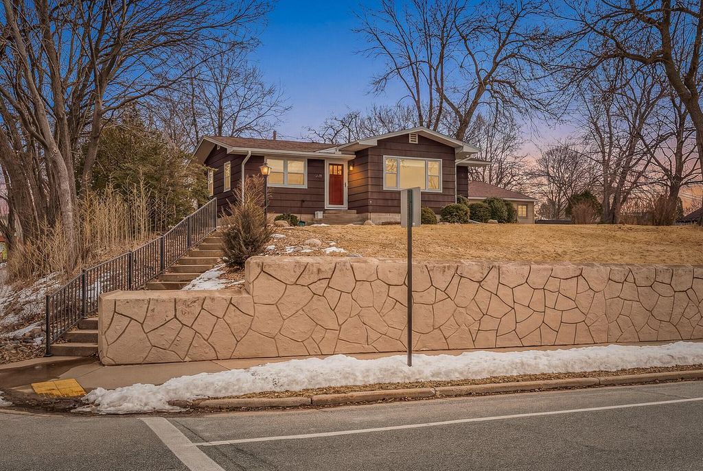 203 3rd AVENUE S, Onalaska, WI 54650