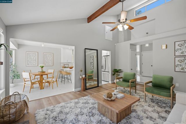 2240 Concord Dr, Pittsburg, CA 94565
