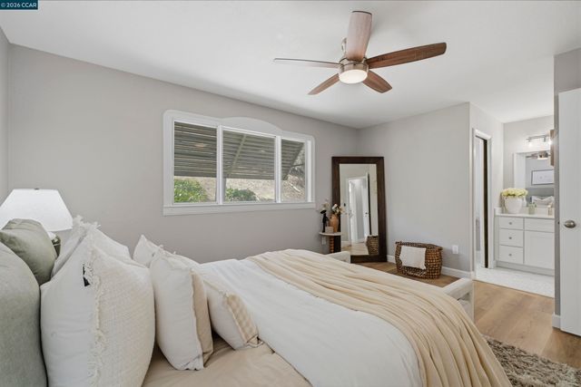 2240 Concord Dr, Pittsburg, CA 94565